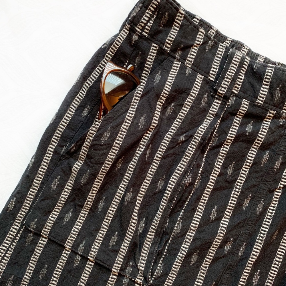 Old Navy Tribal Mini Skirt Size Medium 🌵 - Picture 2 of 4